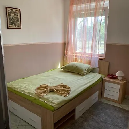 Szoloskert Apartman